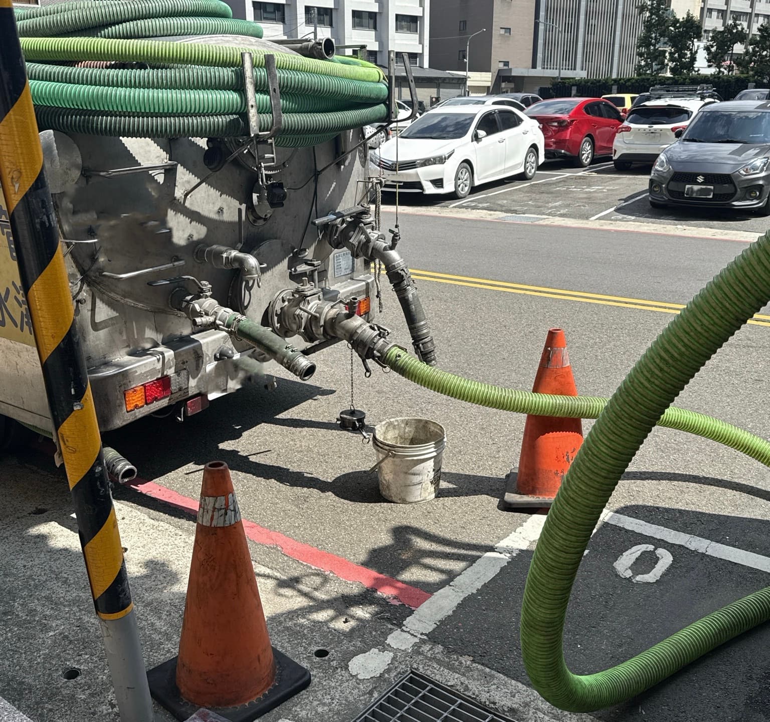 長興環保水肥車與抽取管線施工現場